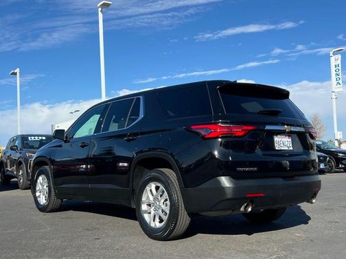 2022 Chevrolet Traverse LS