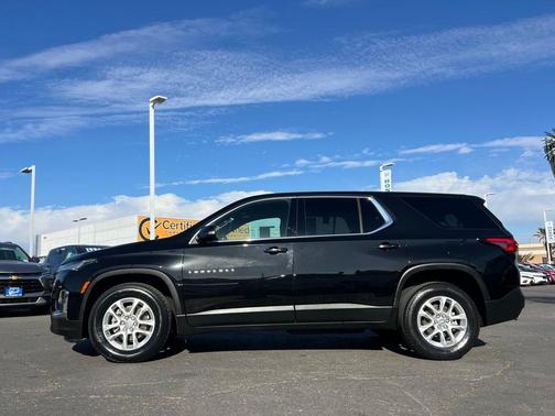 2022 Chevrolet Traverse LS