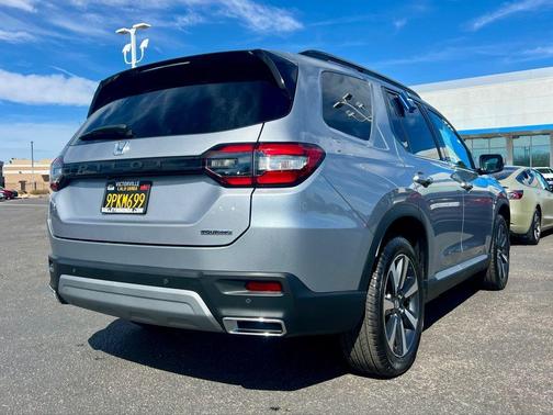 2025 Honda Pilot Sport