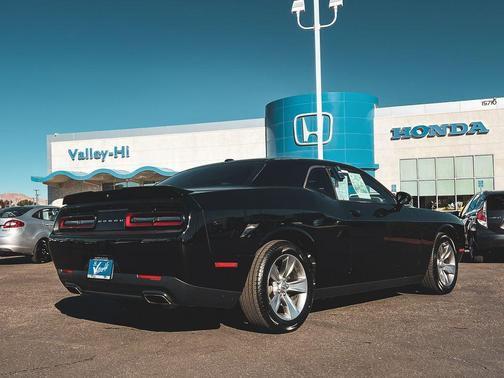2018 Dodge Challenger SXT