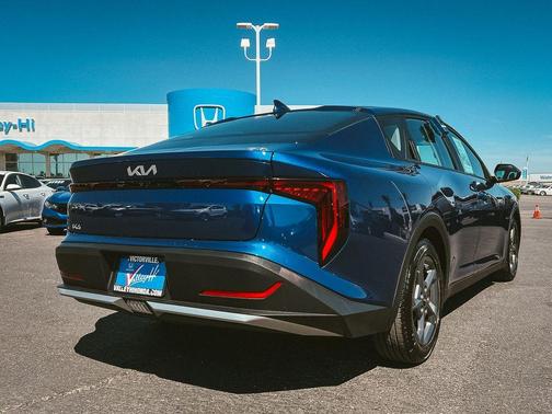 Deep Sea Blue 2025 Kia K4