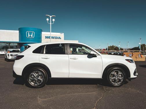 2026 Honda HR-V LX