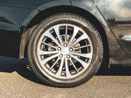 2017 Buick LaCrosse Essence