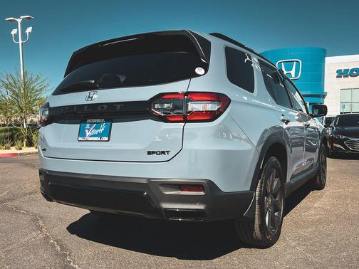 Sonic Gray Pearl 2026 Honda Pilot Sport