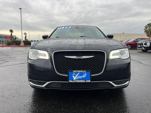 2019 Chrysler 300 Touring