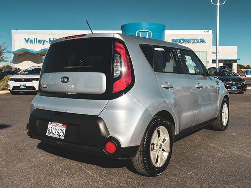 2016 Kia Soul Base