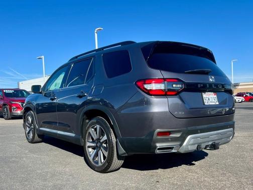 2023 Honda Pilot Elite