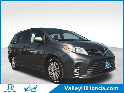 2019 Toyota Sienna L