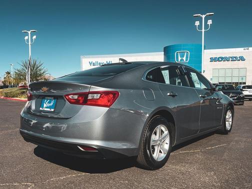 2024 Chevrolet Malibu LT