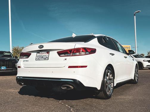 Snow White Pearl 2019 Kia Optima S