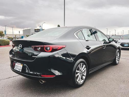 2022 Mazda Mazda3 2.0 FWD