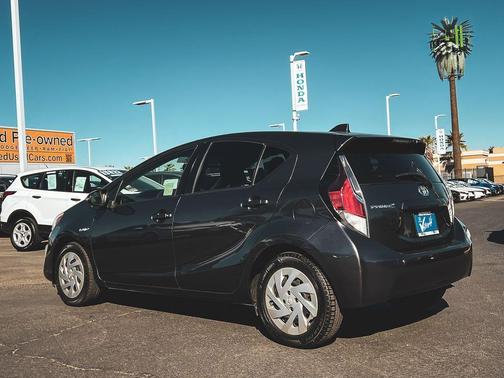 2016 Toyota Prius c Four