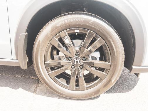 Urban Gray Pearl 2026 Honda HR-V Sport