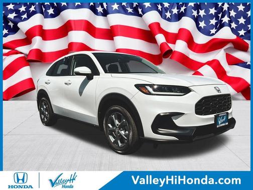 Platinum White Pearl 2026 Honda HR-V LX