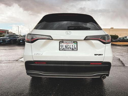 White 2024 Honda HR-V Sport
