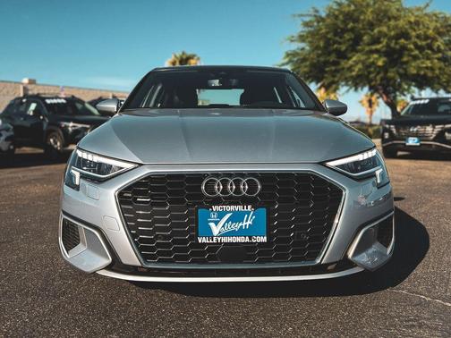 Florett Silver Metallic 2024 Audi A3 40 Premium