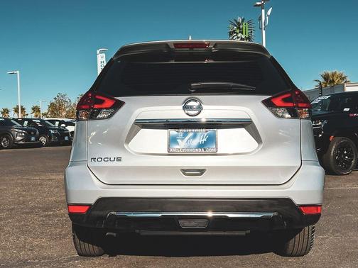 2019 Nissan Rogue S