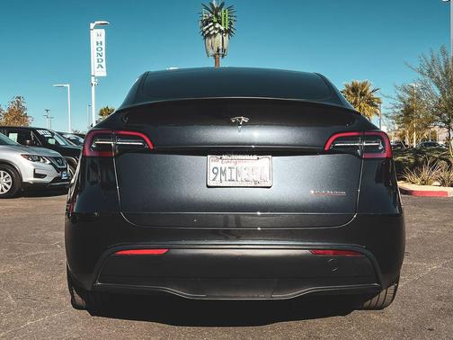 2024 Tesla Model Y Performance