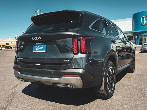 2024 Kia Sorento S