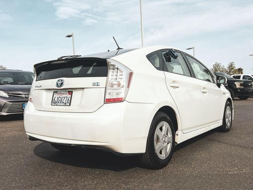 2010 Toyota Prius I