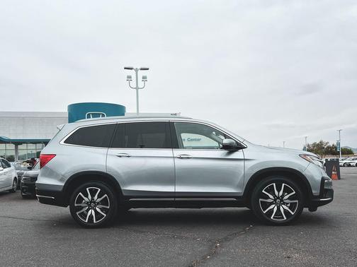 2019 Honda Pilot Touring 8-Passenger
