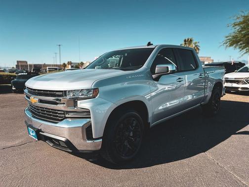 Silver Ice Metallic 2019 Chevrolet Silverado 1500 LT