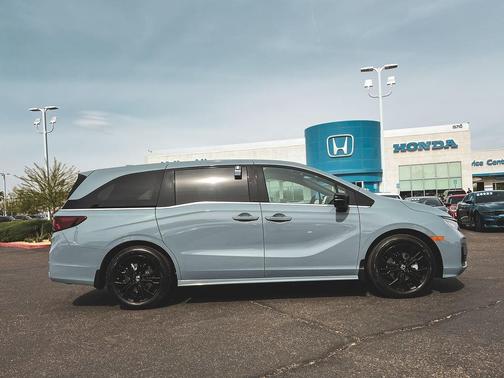 Sonic Gray Pearl 2026 Honda Odyssey Sport-L