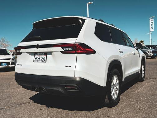 2024 Toyota Grand Highlander Hybrid XLE