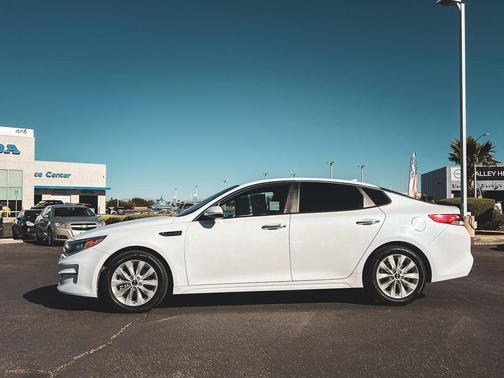2017 Kia Optima LX