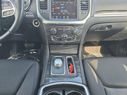Frostbite 2022 Chrysler 300 Touring