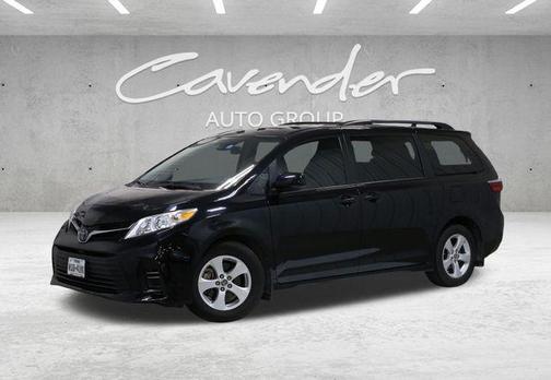 2020 Toyota Sienna LE