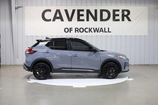 2023 Nissan Kicks SR