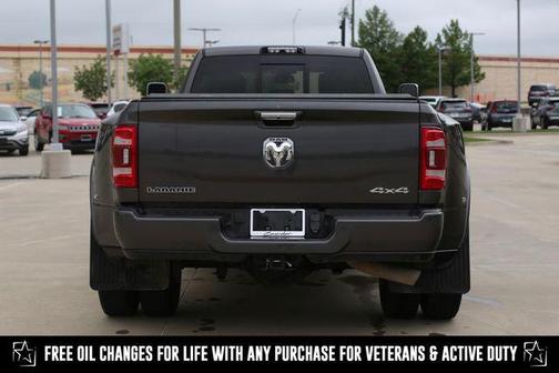 2021 RAM 3500 Laramie Crew Cab 4x4 8' Box