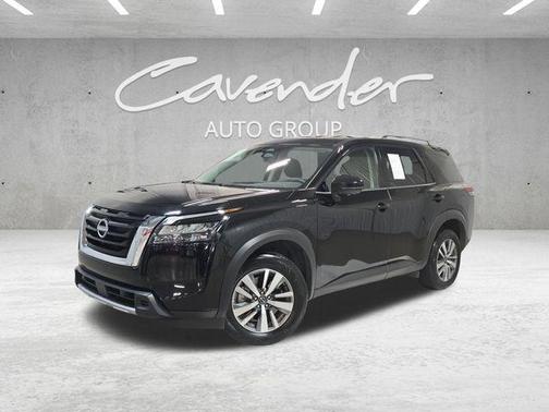 2025 Nissan Pathfinder SL 4WD