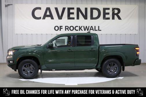 2025 Nissan Frontier SV