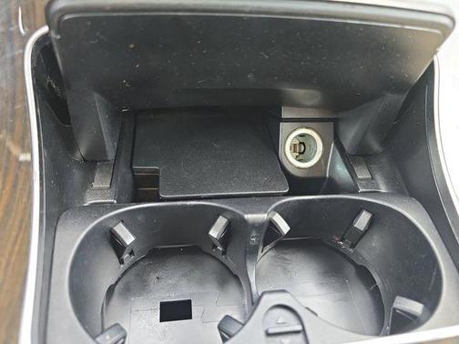 2017 Mercedes-Benz GLC 300 Base