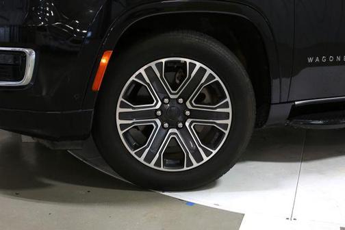 2023 Jeep Wagoneer L Series II 4x4