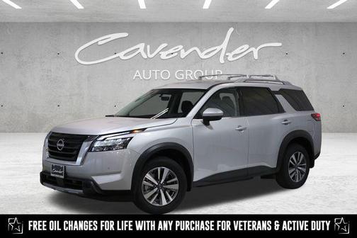 2025 Nissan Pathfinder SL FWD