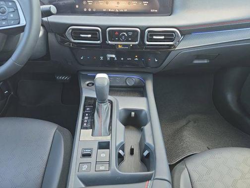 Aspen White/Super Black 2026 Nissan Sentra SR