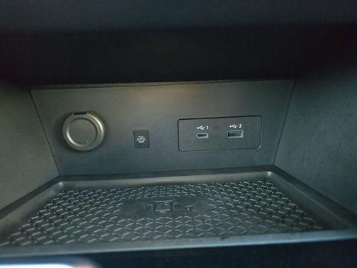 2025 Nissan Pathfinder SL FWD