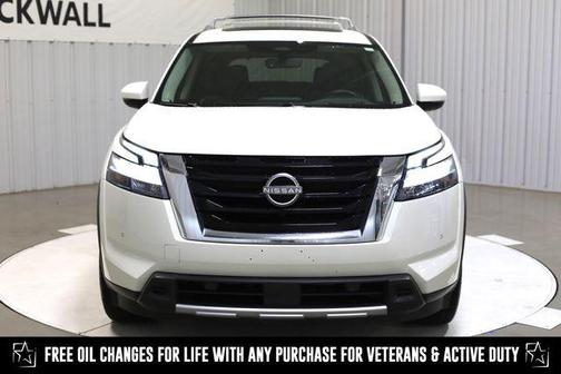 2024 Nissan Pathfinder Platinum 4WD