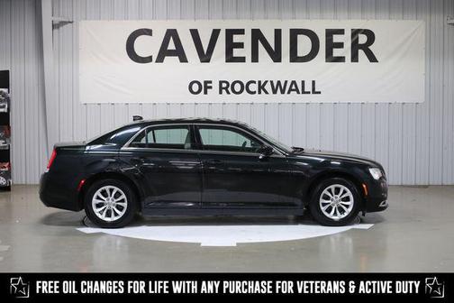 2016 Chrysler 300 Limited