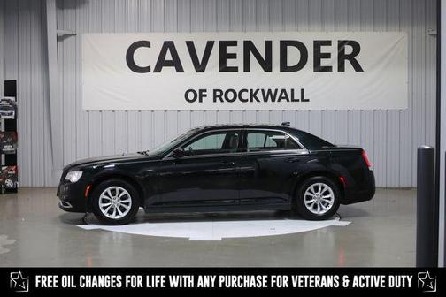 2016 Chrysler 300 Limited