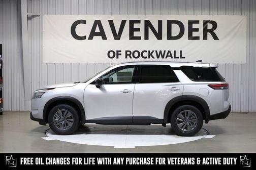 2025 Nissan Pathfinder S FWD