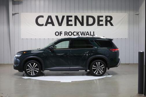 2024 Nissan Pathfinder Platinum FWD