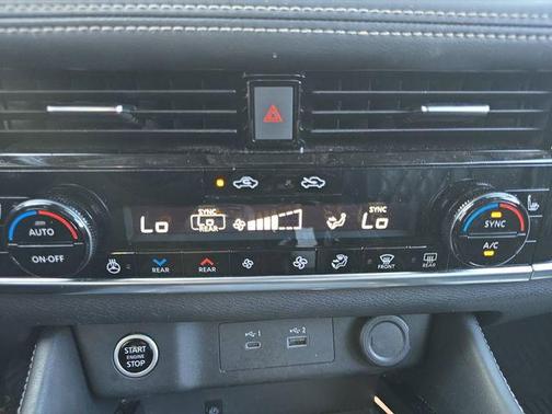 2023 Nissan Rogue Platinum