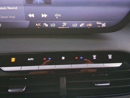 2025 Buick Enclave Preferred FWD