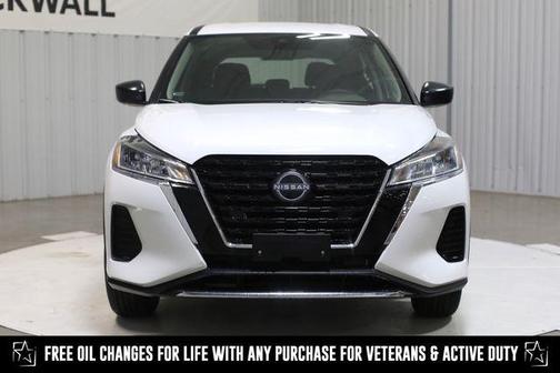 2025 Nissan Kicks S