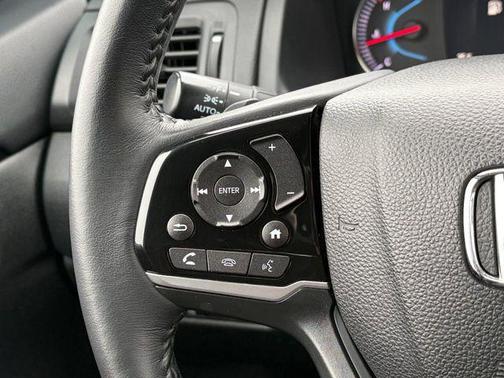 2022 Honda Pilot Touring 8-Passenger