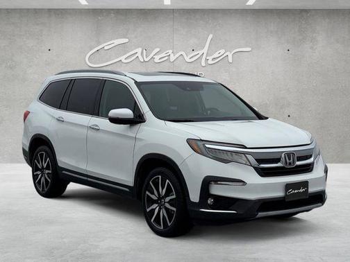 2022 Honda Pilot Touring 8-Passenger